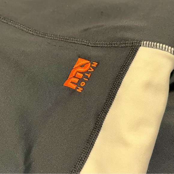 P.E. Nation Colourblock Leggings - Picture 5 of 5